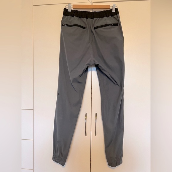 Lululemon Jogger 30" inseam Dove Gray size Small - Picture 2 of 3